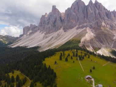 Rifugio Odle Geisler Bağışı