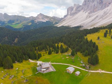 Rifugio Odle Geisler Bağışı