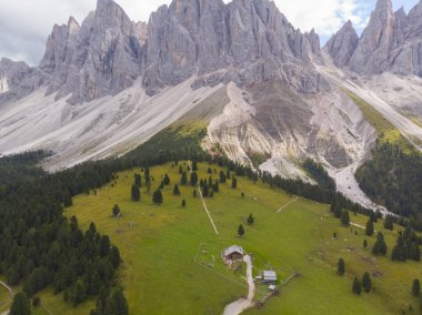 Rifugio Odle Geisler Bağışı