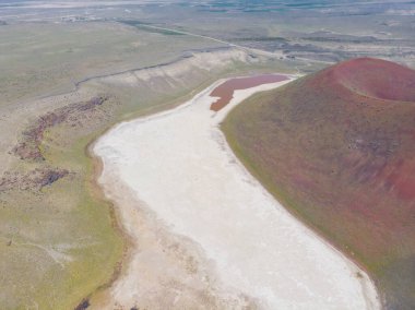 Konya 'daki Meke Krateri Gölü - Türkiye. Hava Görünümü