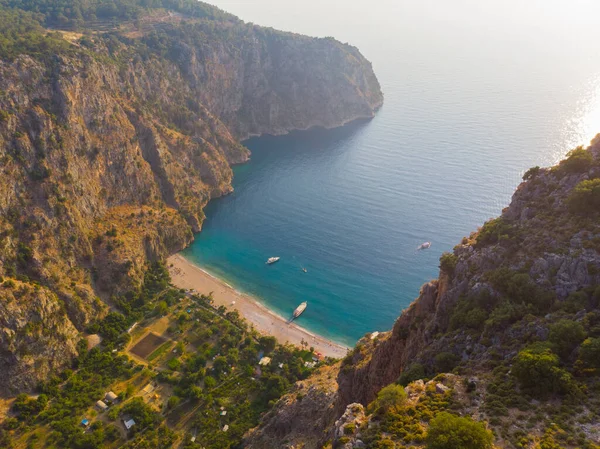 Motýlí Údolí Výhled Moře Loď Oludeniz Turecko Pobřeží Pole — Stock fotografie