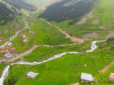 Bulutlardaki dağ zirvesi, Türkiye Karadeniz Bölgesi Rize kenti