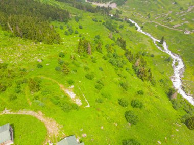 Bulutlardaki dağ zirvesi, Türkiye Karadeniz Bölgesi Rize kenti