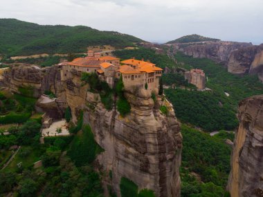 Meteora, Yunanistan. eski şehir hava manzarası