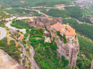Meteora, Yunanistan. eski şehir hava manzarası