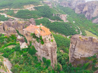 Meteora, Yunanistan. eski şehir hava manzarası