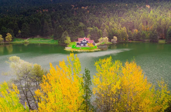 土耳其Bolu Golcuk湖的空中景观 — 图库照片