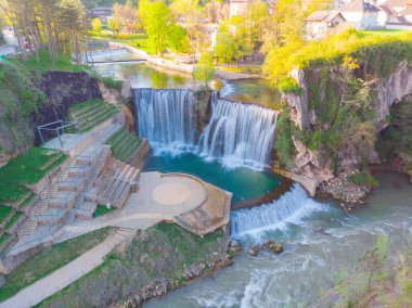 Jajce kasabası ve Pliva Şelalesi, Bosna-Hersek.