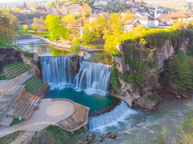 Jajce kasabası ve Pliva Şelalesi, Bosna-Hersek.