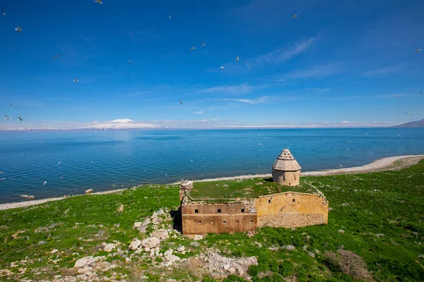 Carpanak Sland Suphan Berg Van Turkije — Stockfoto