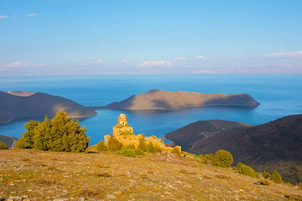 Ruïnes Van Altinsac Kerk Aan Het Van Meer Turkije Religie — Stockfoto