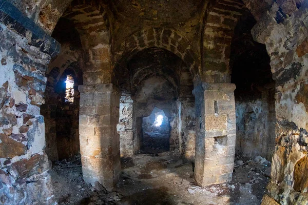 Ruins of Altinsac Church on Lake Van, Turkey. Religion, akdamar.