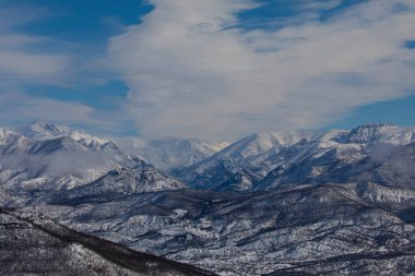 Tunceli-Mercan Dağları (Munzur) 3370 m. Kuzey Anadolu Dağları ve Güney Doğu Taurus Dağları çevresindeki Tunceli ve Erzincan illeri arasında yükselen merkez Taurus Dağları 'nın uzantısıdır..
