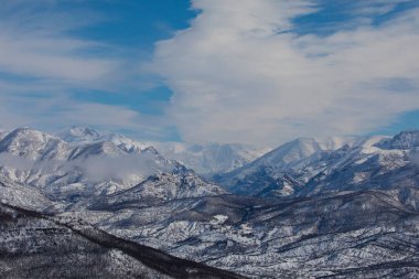 Tunceli-Mercan Dağları (Munzur) 3370 m. Kuzey Anadolu Dağları ve Güney Doğu Taurus Dağları çevresindeki Tunceli ve Erzincan illeri arasında yükselen merkez Taurus Dağları 'nın uzantısıdır..