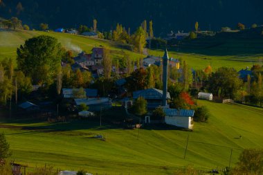 Savsat (avat) Karadeniz Bölgesi 'nin en güzel doğasına sahip nadir yerlerden biridir., 