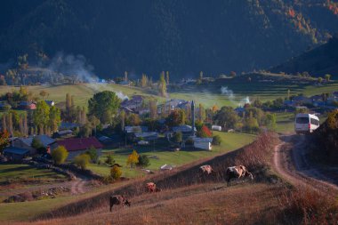  Nehirler, göller, ormanlar ve sonbahar, Türkiye 'nin en güzel şehirleri ,