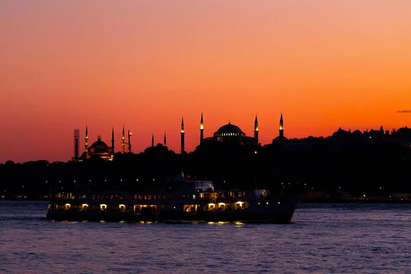 Město Istanbul Západ Slunce Nejkrásnější Vyhlídkypanenská Věž Nová Mešita Modrá — Stock fotografie