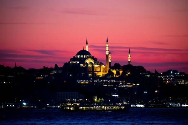 Istanbul Stadt Und Sonnenuntergang Die Schönsten Aussichtjungfrauenturm Neue Moschee Blaue — Stockfoto