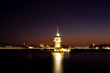 İstanbul şehri ve gün batımı, en güzel manzaralı Kule, Yeni Cami, Mavi Cami, Ayasofya, eski saat, topkapı sarayı, İstanbul 'un en güzel manzarası ve gün batımı.
