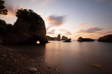 Uzun pozlama tekniği ve İstanbul Deniz Kenarı ve Agva Sahili, şehirden uzak gece kamp alanı.