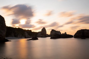Uzun pozlama tekniği ve İstanbul Deniz Kenarı ve Agva Sahili, şehirden uzak gece kamp alanı.