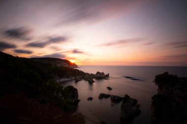 Uzun pozlama tekniği ve İstanbul Deniz Kenarı ve Agva Sahili, şehirden uzak gece kamp alanı.