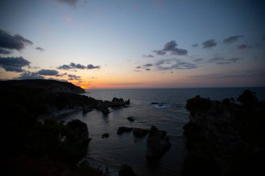 Uzun pozlama tekniği ve İstanbul Deniz Kenarı ve Agva Sahili, şehirden uzak gece kamp alanı.