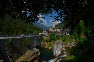 Lavertezzo Valle Verzasca, İsviçre Alpleri, İsviçre