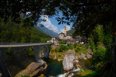 Lavertezzo Köyü, Valle Verzasca, Ticino, İsviçre