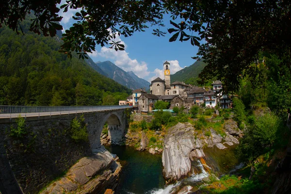 Lavertezzo Köyü, Valle Verzasca, Ticino, İsviçre