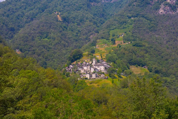 ラスパッツォ村 Valle Verzasca ティチーノ スイス — ストック写真