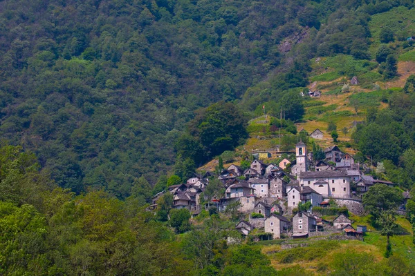 Wieś Lavertezzo Valle Verzasca Ticino Szwajcaria — Zdjęcie stockowe