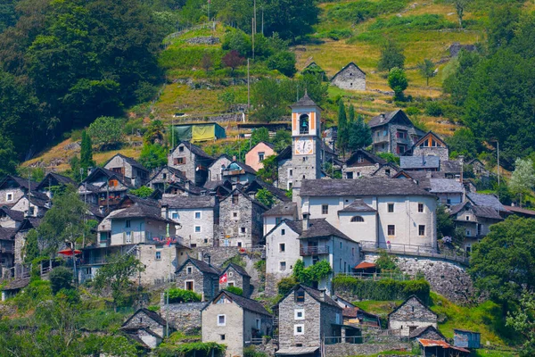 Wieś Lavertezzo Valle Verzasca Ticino Szwajcaria — Zdjęcie stockowe