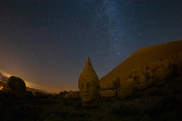 Stjärnspår Statyer Nemrut Mountain National Park Kahta Adiyaman Turkiet — Stockfoto