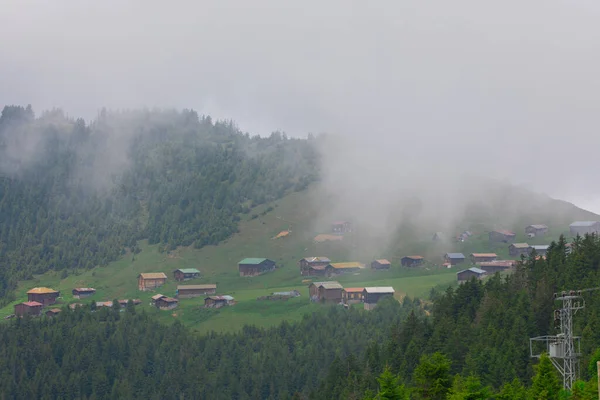 Hagyományos Faházak Hegyekben Tájkép Készült Pokut Rize Fekete Tenger Karadeniz — Stock Fotó