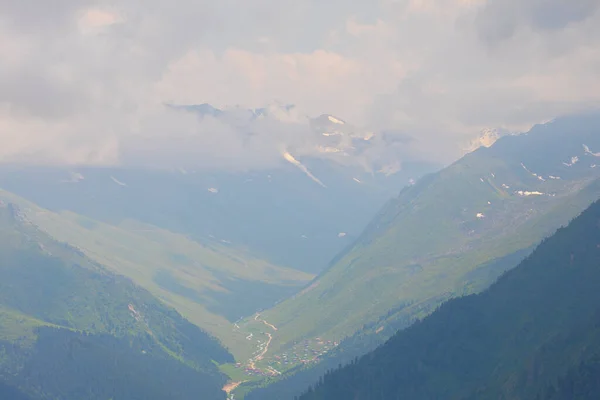 Maisons Traditionnelles Bois Sur Les Hauts Plateaux Photo Paysage Été — Photo