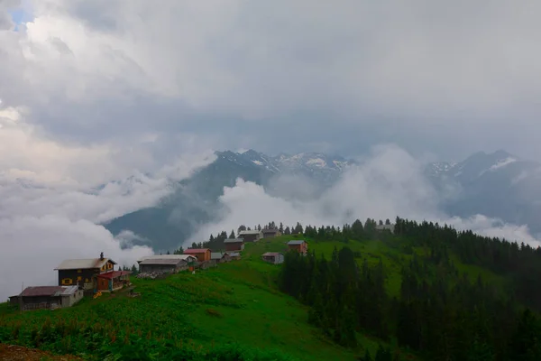 고원은 흑해와 터키에 틀리헤 Rize Camlihemsin Pokut Plateau — 스톡 사진