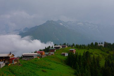 Pokut Platosu Rize Camlihemsin, Pokut Platosu Karadeniz ve Türkiye. Rize, Türkiye.