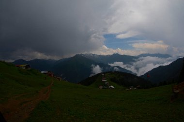 Pokut Platosu Rize Camlihemsin, Pokut Platosu Karadeniz ve Türkiye. Rize, Türkiye.
