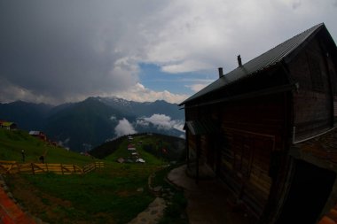 Pokut Platosu Rize Camlihemsin, Pokut Platosu Karadeniz ve Türkiye. Rize, Türkiye.