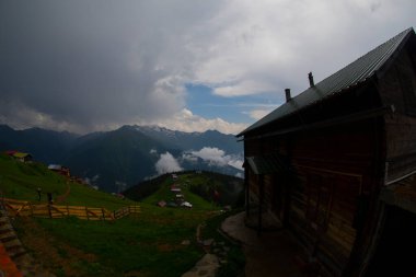 Pokut Platosu Rize Camlihemsin, Pokut Platosu Karadeniz ve Türkiye. Rize, Türkiye.