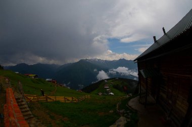 Pokut Platosu Rize Camlihemsin, Pokut Platosu Karadeniz ve Türkiye. Rize, Türkiye.