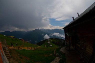 Pokut Platosu Rize Camlihemsin, Pokut Platosu Karadeniz ve Türkiye. Rize, Türkiye.