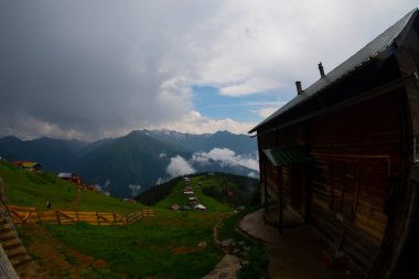 Pokut Platosu Rize Camlihemsin, Pokut Platosu Karadeniz ve Türkiye. Rize, Türkiye.