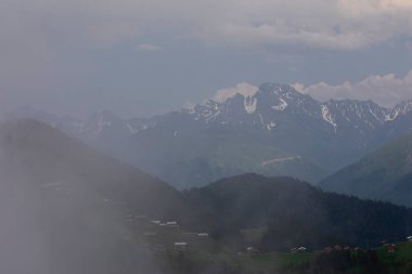 Kackar dağları ve sal yaylaları, chaletler