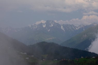 Kackar dağları ve sal yaylaları, chaletler