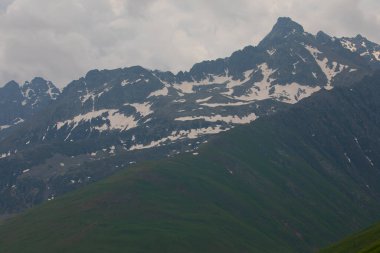 Burası Türkiye 'nin Karadeniz Bölgesi, dağlar Kackars.