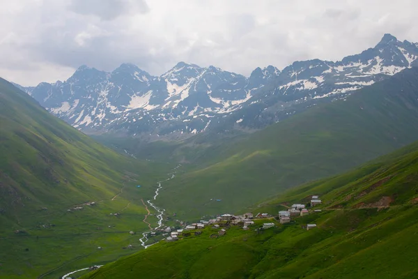 这里是土耳其的黑海地区 群山都是喀喇昆山 — 图库照片
