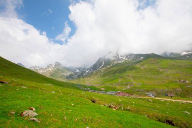 Avusor Platosu ve Kackar Dağları