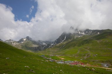 Avusor Platosu ve Kackar Dağları